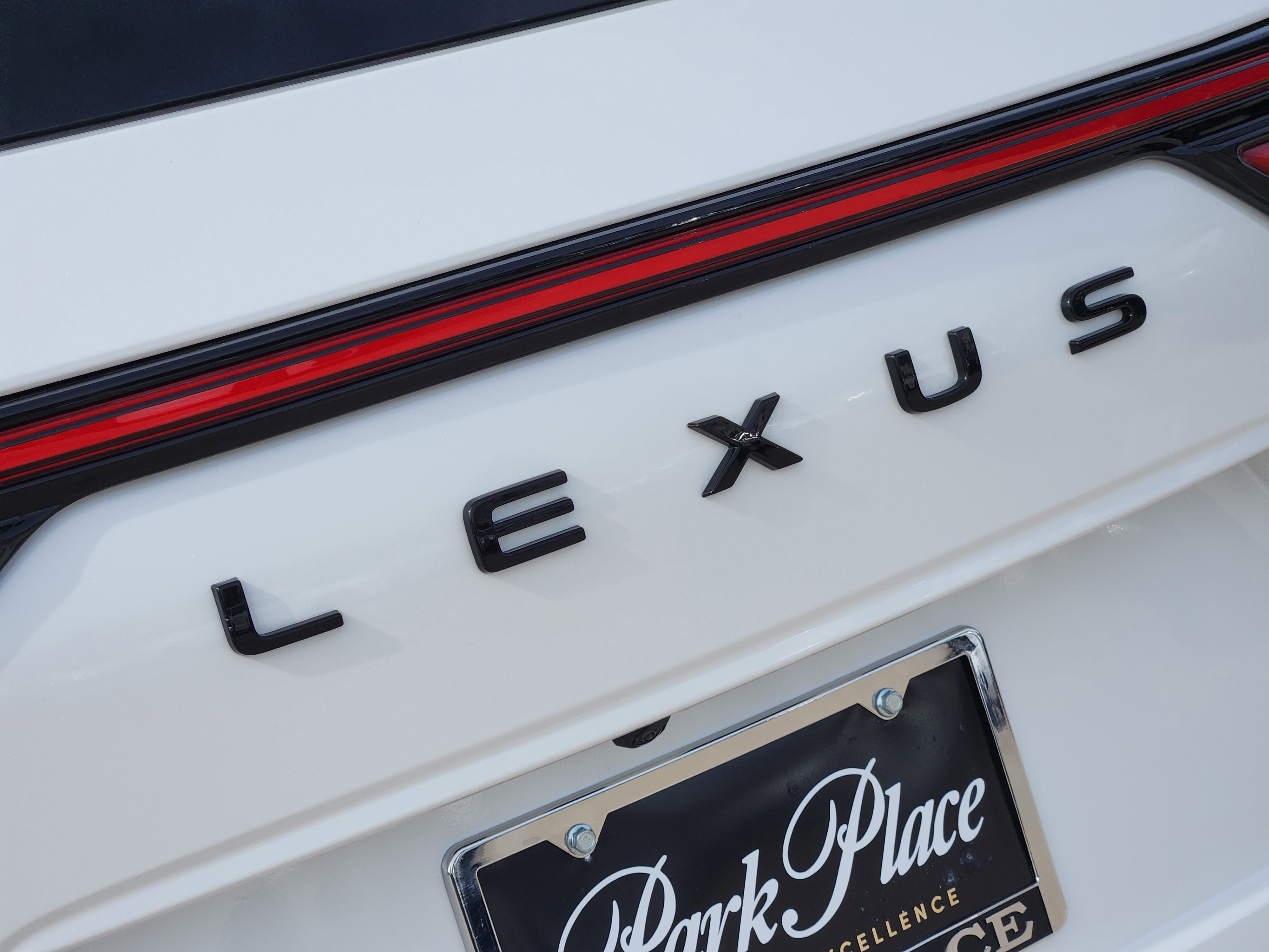 Certified 2025 Lexus LX 700h Luxury image 5