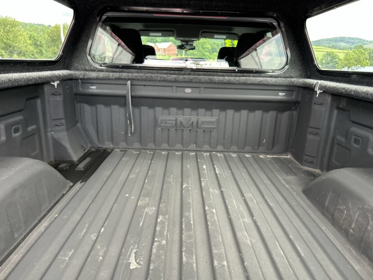 Used 2023 GMC Sierra 1500 SLE AWD/4WD image 9