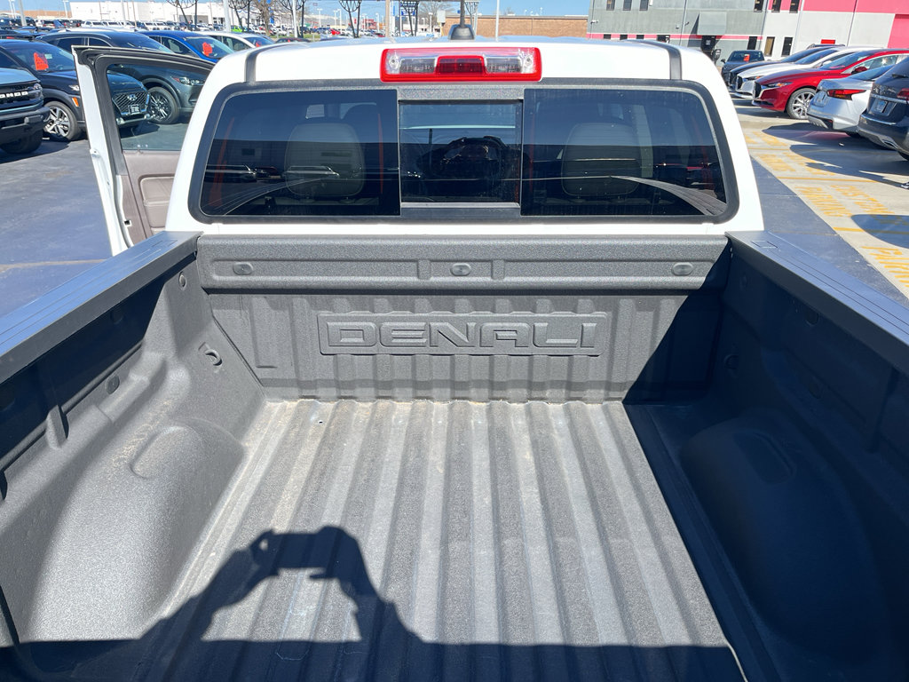 Used 2022 GMC Canyon Denali image 34