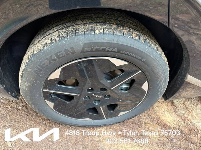 Certified 2025 Kia EV6 Wind RWD image 12