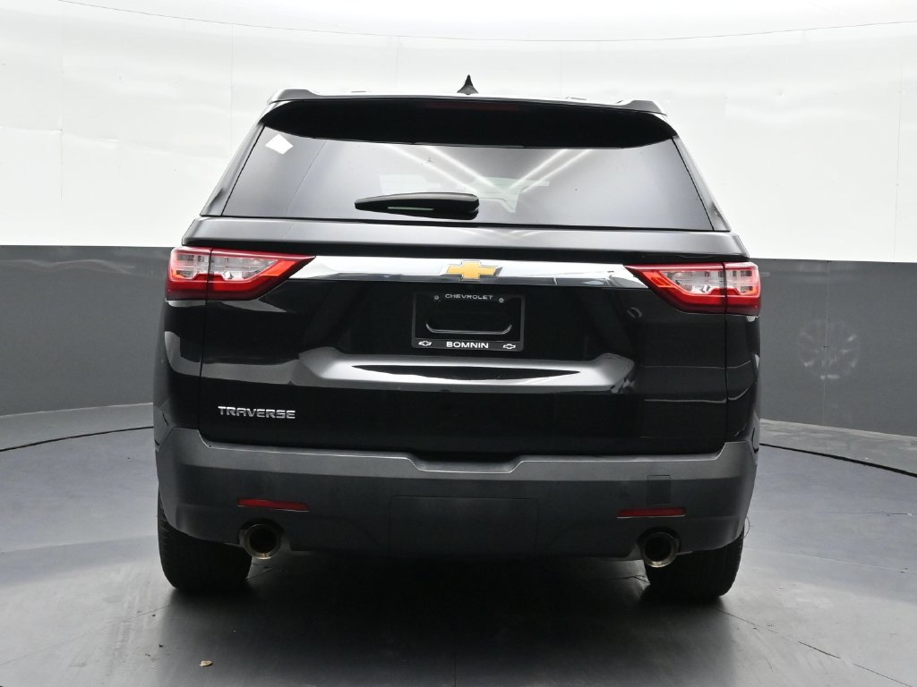 Used 2019 Chevrolet Traverse LS FWD image 4