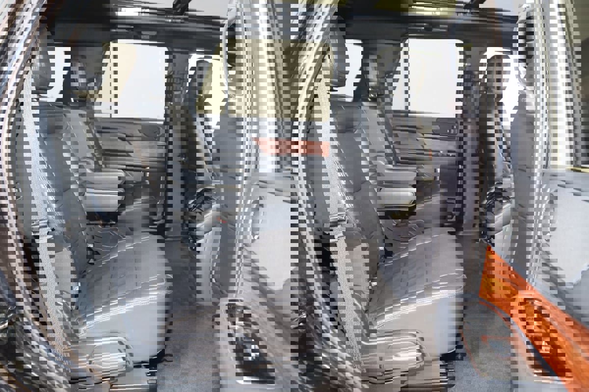 Used 2024 Lincoln Navigator Reserve AWD/4WD image 16