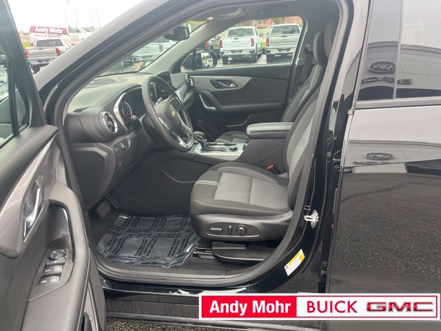 Used 2025 Chevrolet Blazer LT w/ Convenience Package FWD image 20