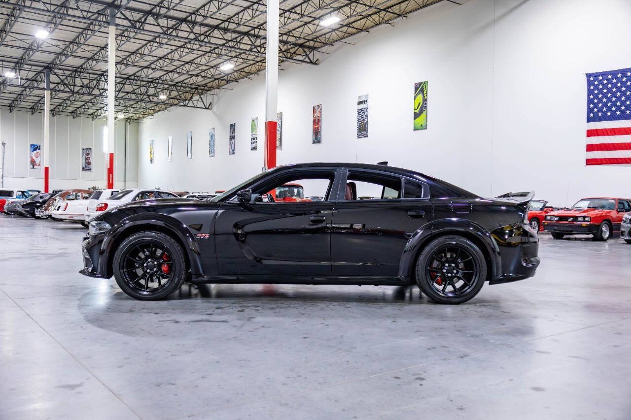 Used 2020 Dodge Charger Scat Pack RWD image 3