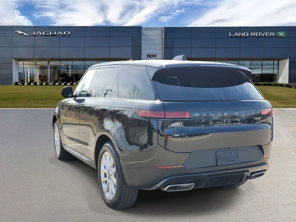 New 2026 Land Rover Range Rover Sport SE AWD/4WD image 2