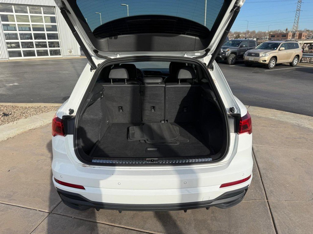 Used 2023 Audi Q3 2.0T Premium image 9