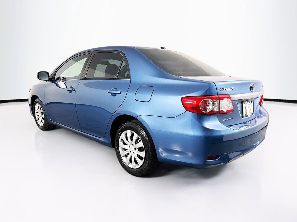 Used 2013 Toyota Corolla LE image 7