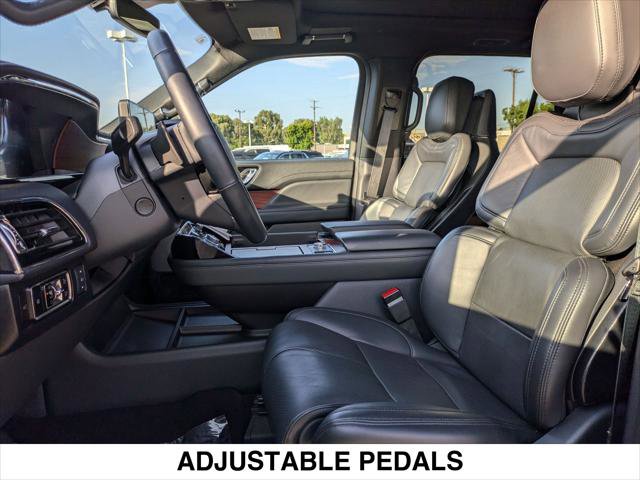 Used 2024 Lincoln Navigator Reserve image 22