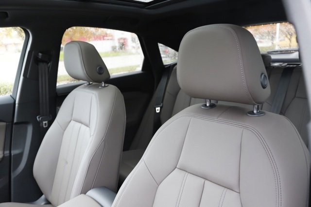 New 2025 Audi Q5 Premium Plus image 16