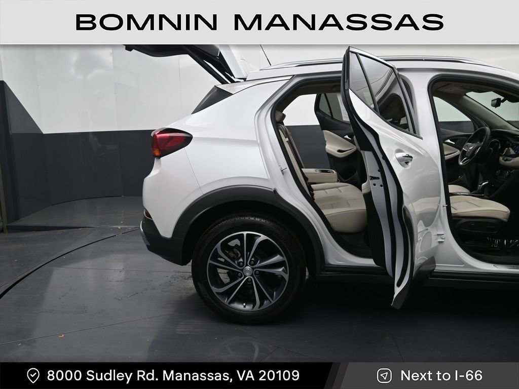 Used 2023 Buick Encore GX Essence w/ Advanced Technology Package FWD image 10