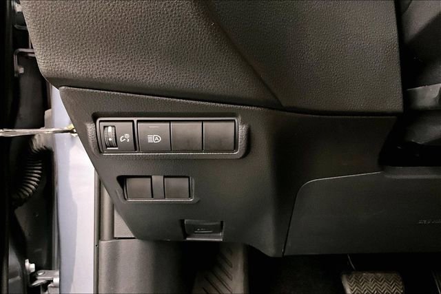 Used 2022 Toyota Corolla Cross LE w/ Moonroof Package image 36