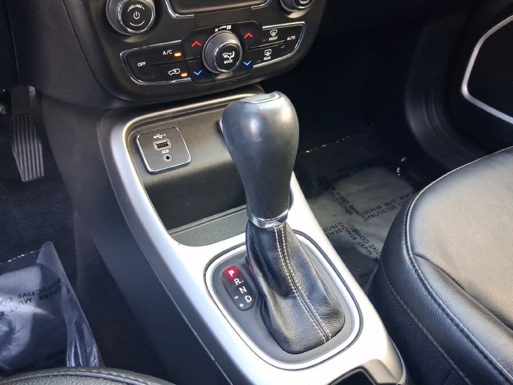 Used 2021 Jeep Compass Latitude FWD image 23