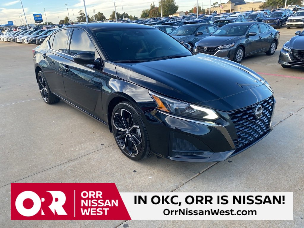 Used 2023 Nissan Altima 2.5 SR image 7