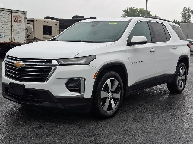 Used 2023 Chevrolet Traverse LT w/ LT Premium Package AWD/4WD image 6