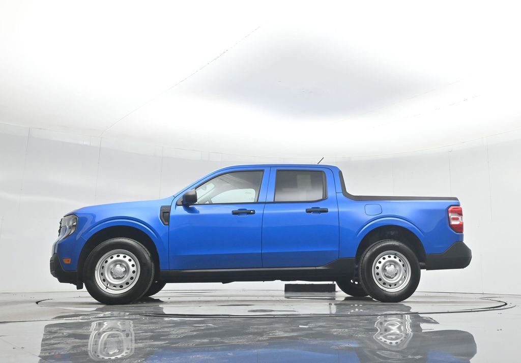 New 2025 Ford Maverick XL image 48