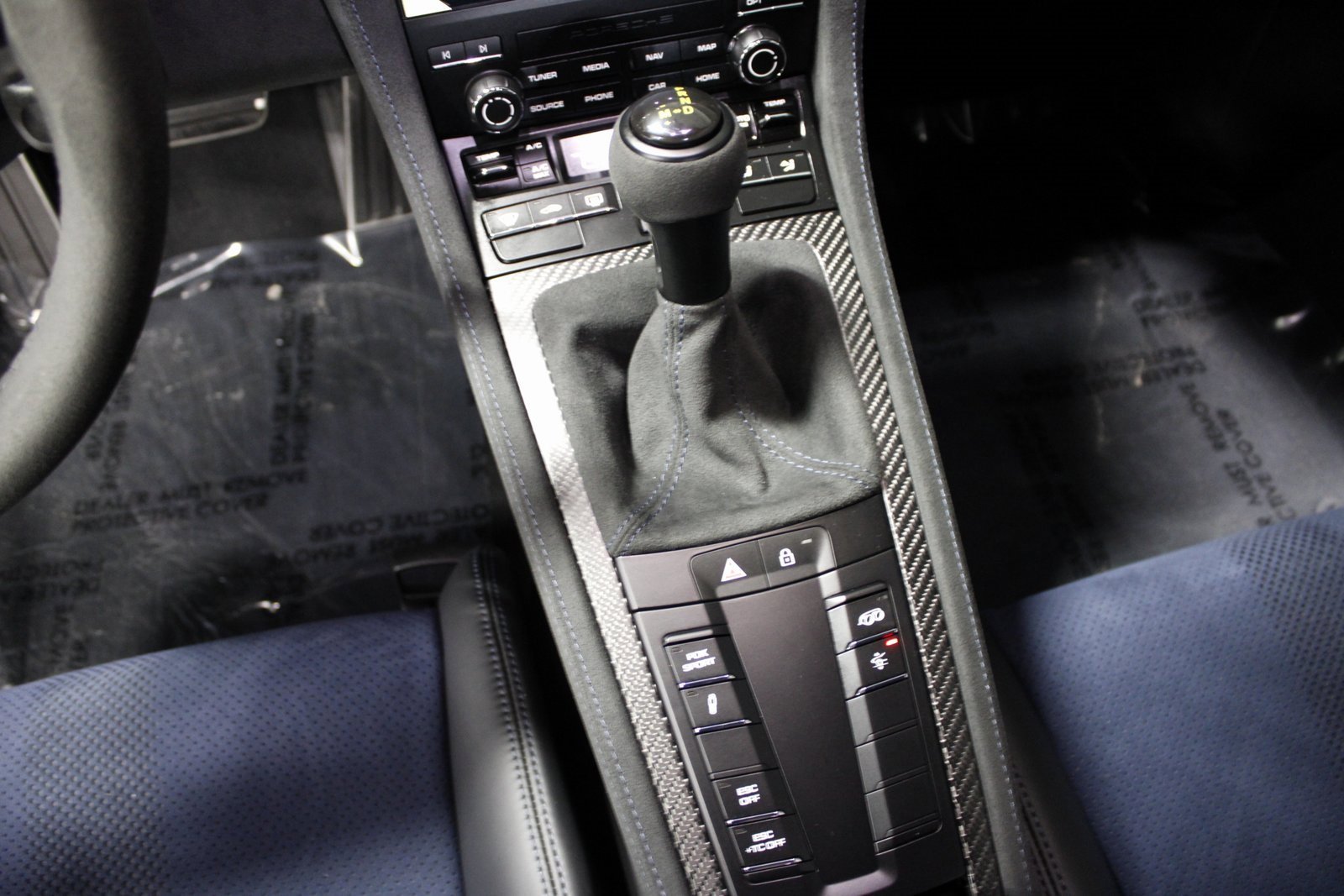 Certified 2025 Porsche 718 Cayman GT4 RS w/ Weissach Package image 27