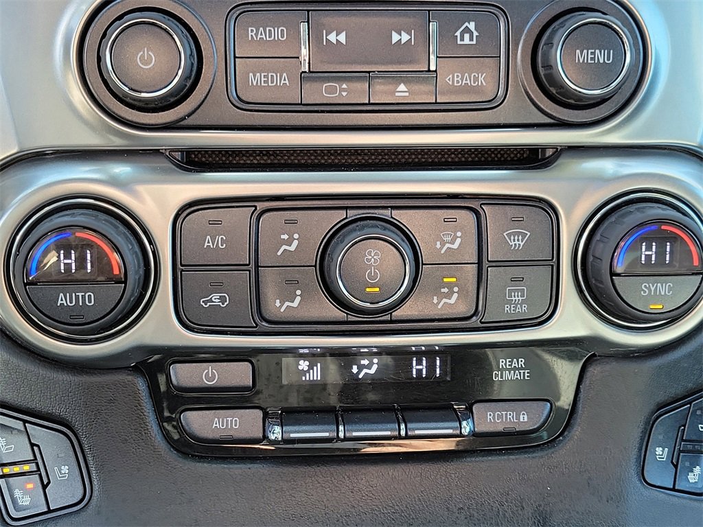 Used 2017 Chevrolet Suburban Premier image 31