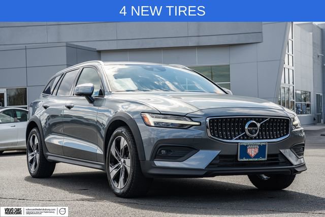 Used 2021 Volvo V60 T5 Cross Country w/ Protection Package