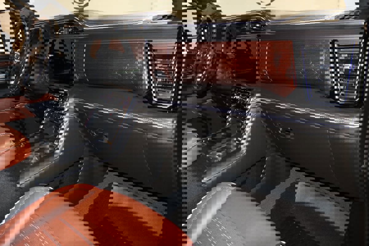 Used 2024 GMC Sierra 3500 Denali Ultimate image 80