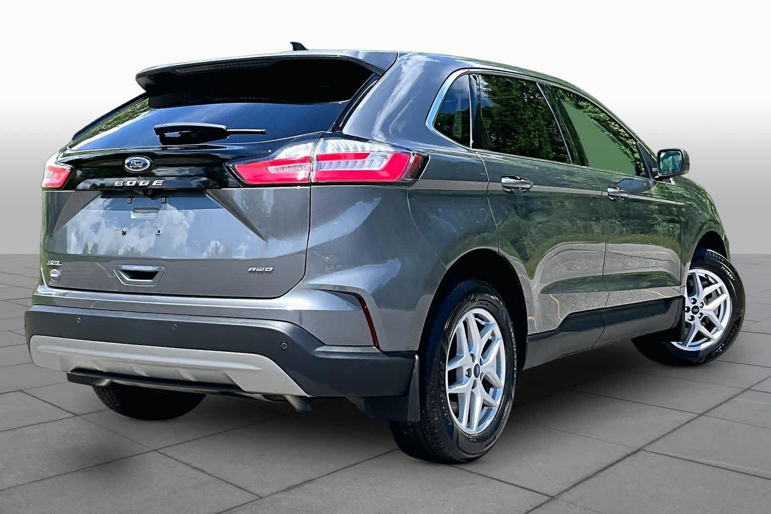 Used 2022 Ford Edge SEL w/ Convenience Package AWD/4WD image 13