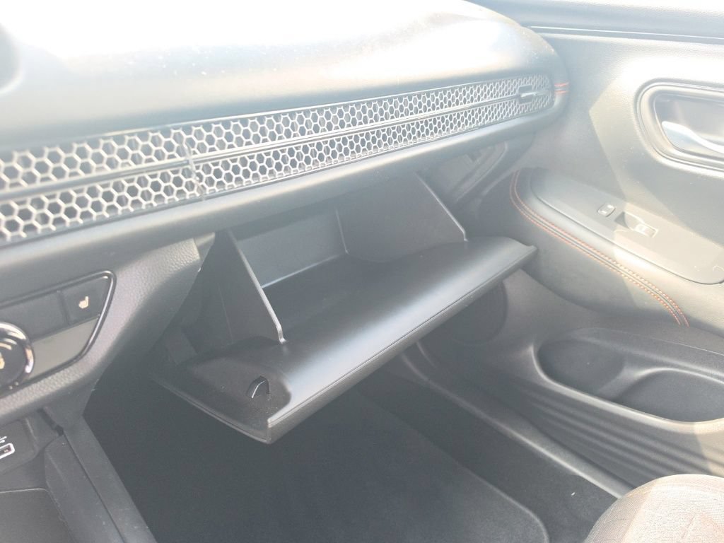 Certified 2025 Honda HR-V Sport image 22