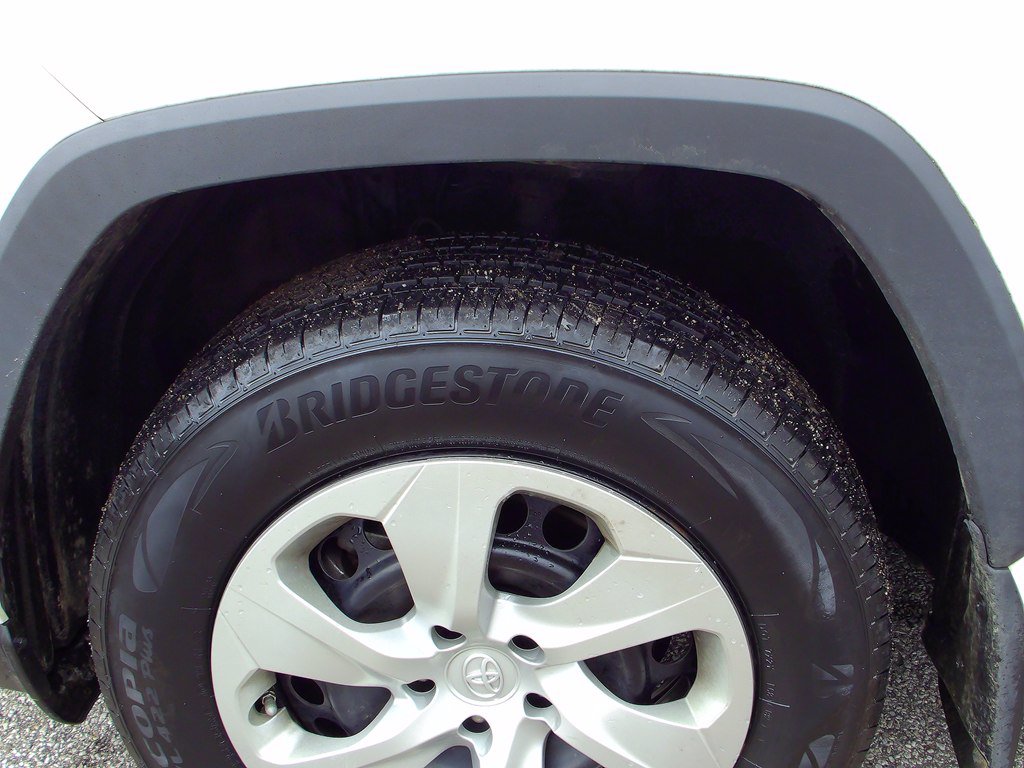 Used 2019 Toyota RAV4 LE w/ Carpet Mat Package FWD image 12