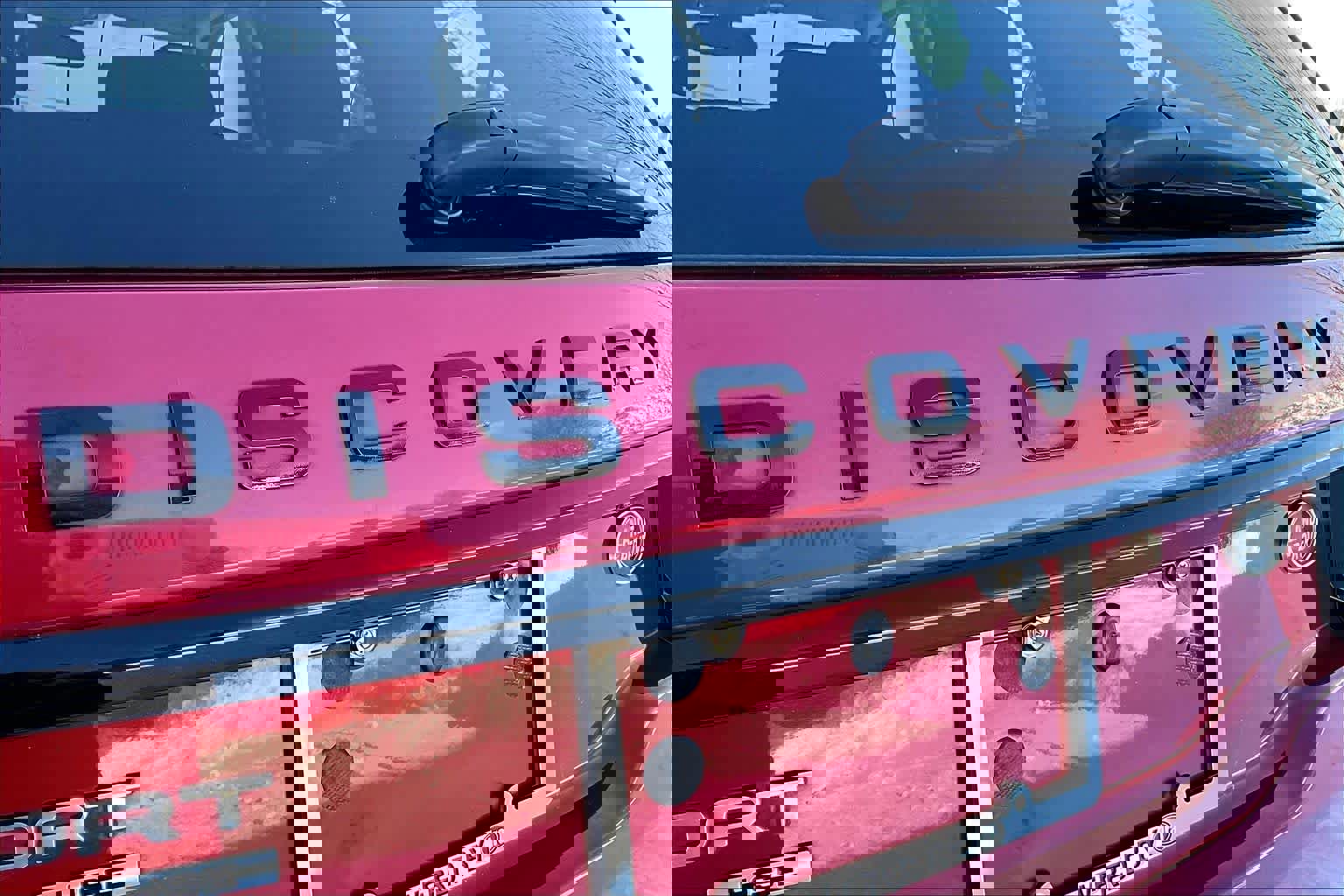 Used 2017 Land Rover Discovery Sport HSE image 10