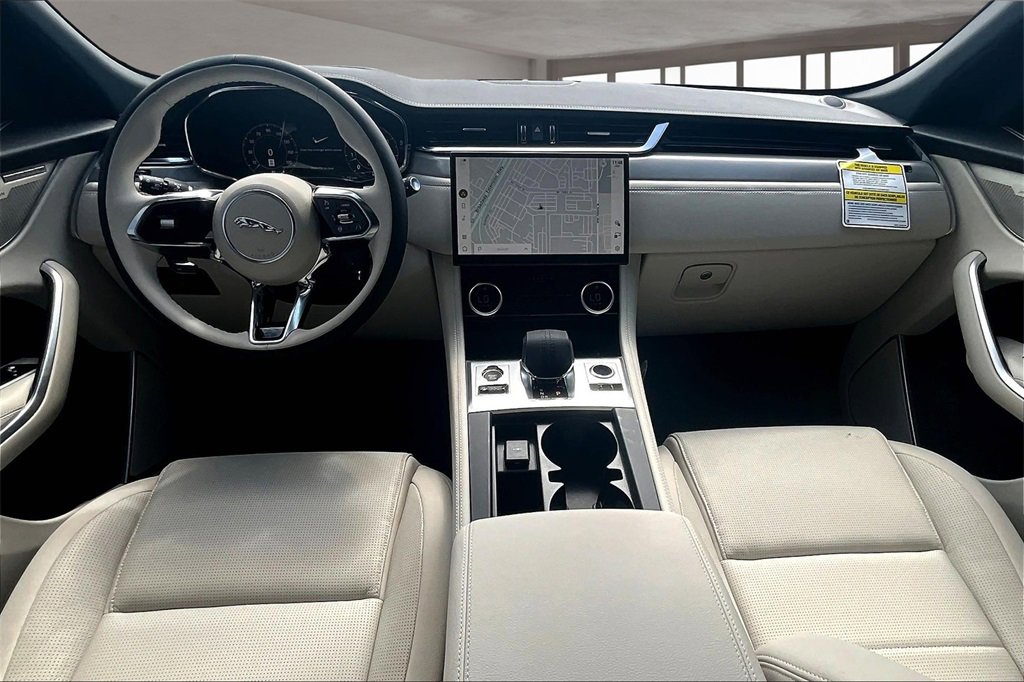 New 2026 Jaguar F-PACE R-Dynamic S image 5