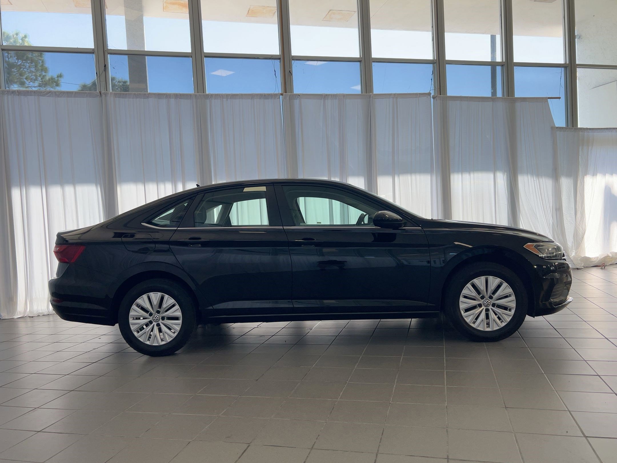 Used 2020 Volkswagen Jetta S w/ Driver Assistance Package image 8
