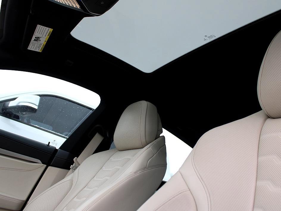 Used 2022 BMW M850i Gran Coupe xDrive image 33