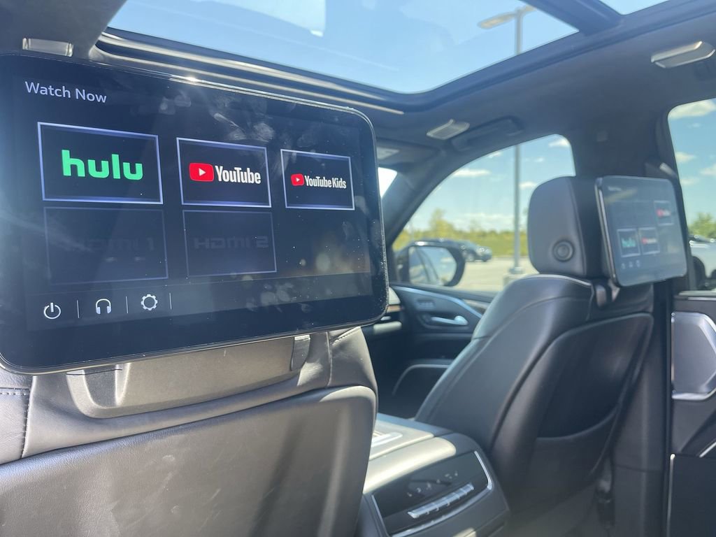 Used 2023 Cadillac Escalade Sport Platinum w/ LPO, ONYX Package AWD/4WD image 30