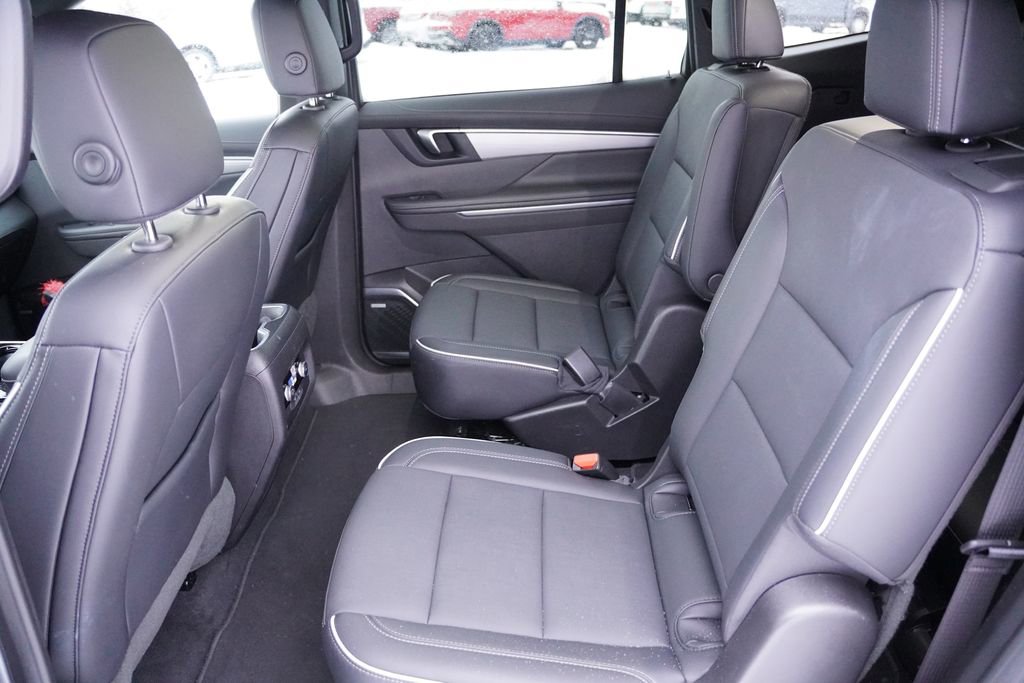 Certified 2025 Buick Enclave Preferred image 17