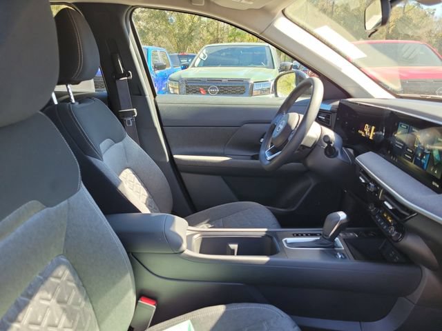 New 2026 Nissan Kicks SV w/ SV Premium Package FWD image 29