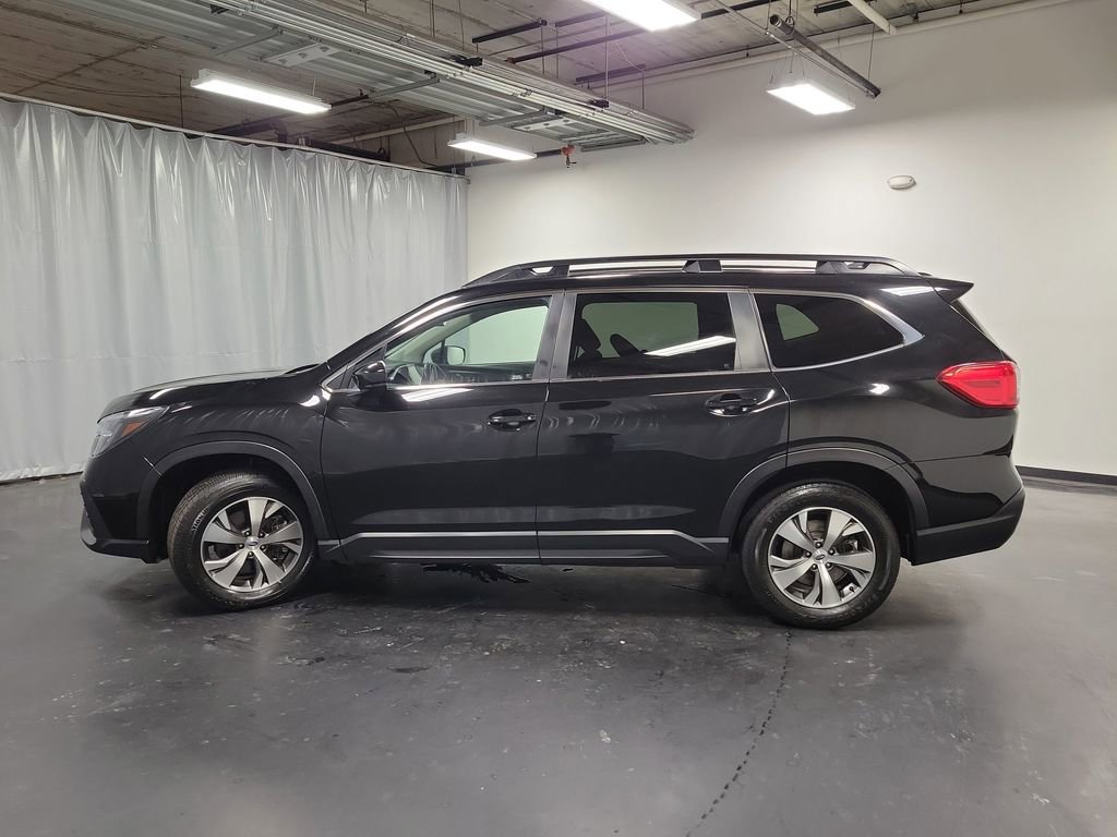 Used 2024 Subaru Ascent Premium w/ Convenience Package image 5