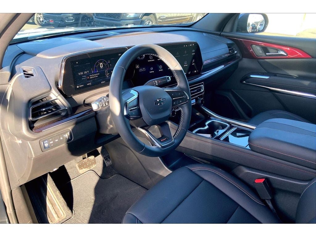 Used 2026 Chevrolet Traverse Z71 w/ Driver Confidence Package AWD/4WD image 16