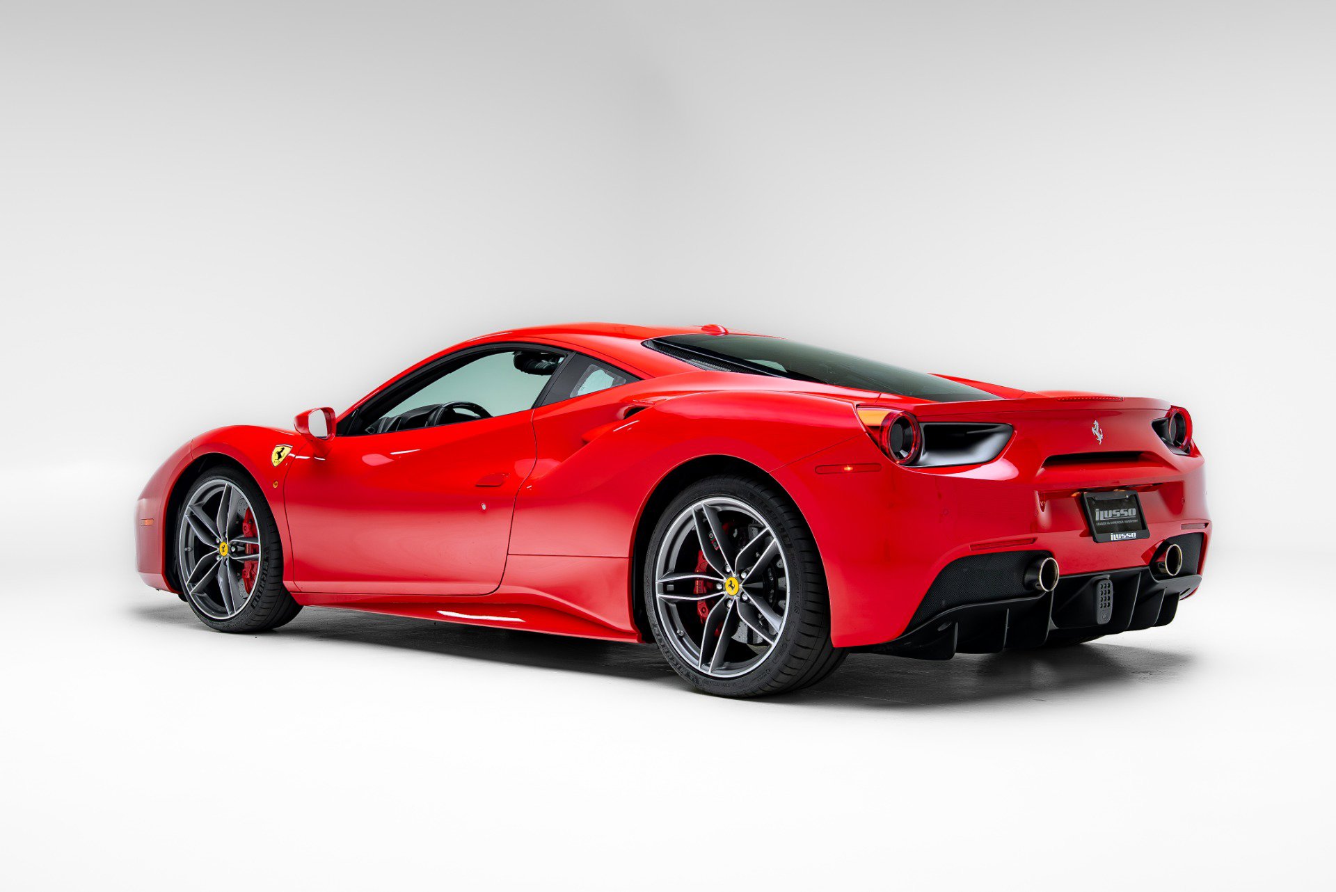 Used 2018 Ferrari 488 GTB image 28