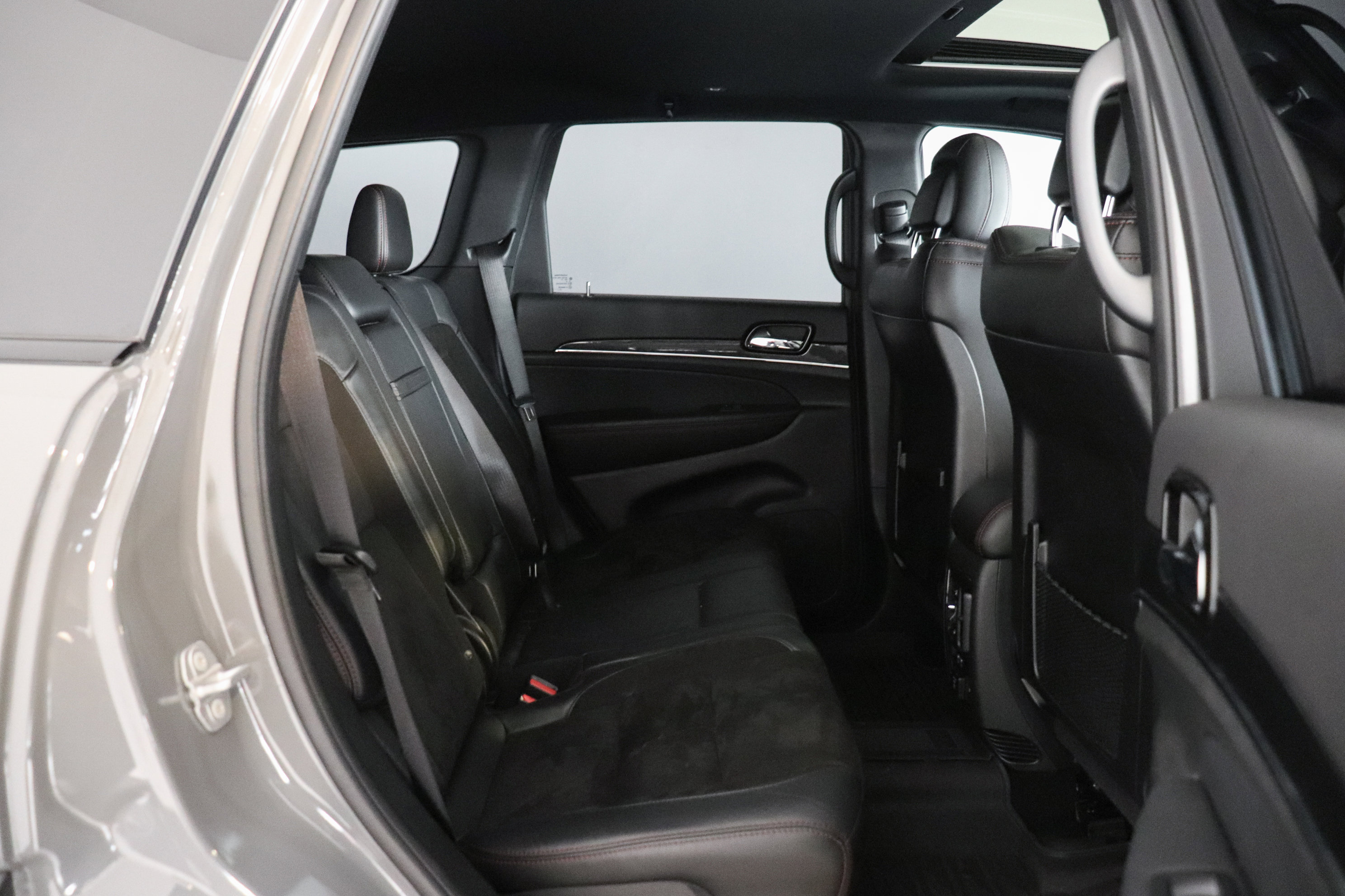 Used 2021 Jeep Grand Cherokee Trailhawk image 17