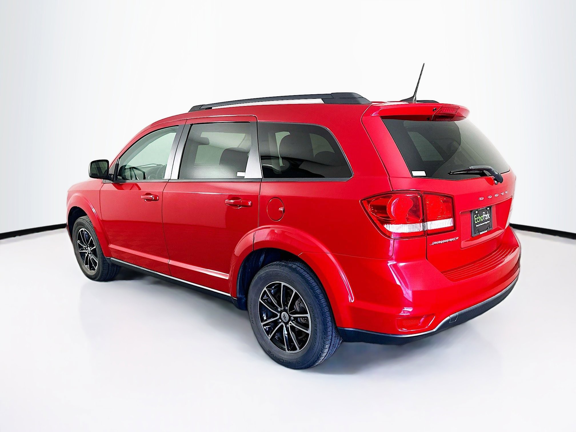 Used 2019 Dodge Journey SE w/ Premium Group FWD image 5