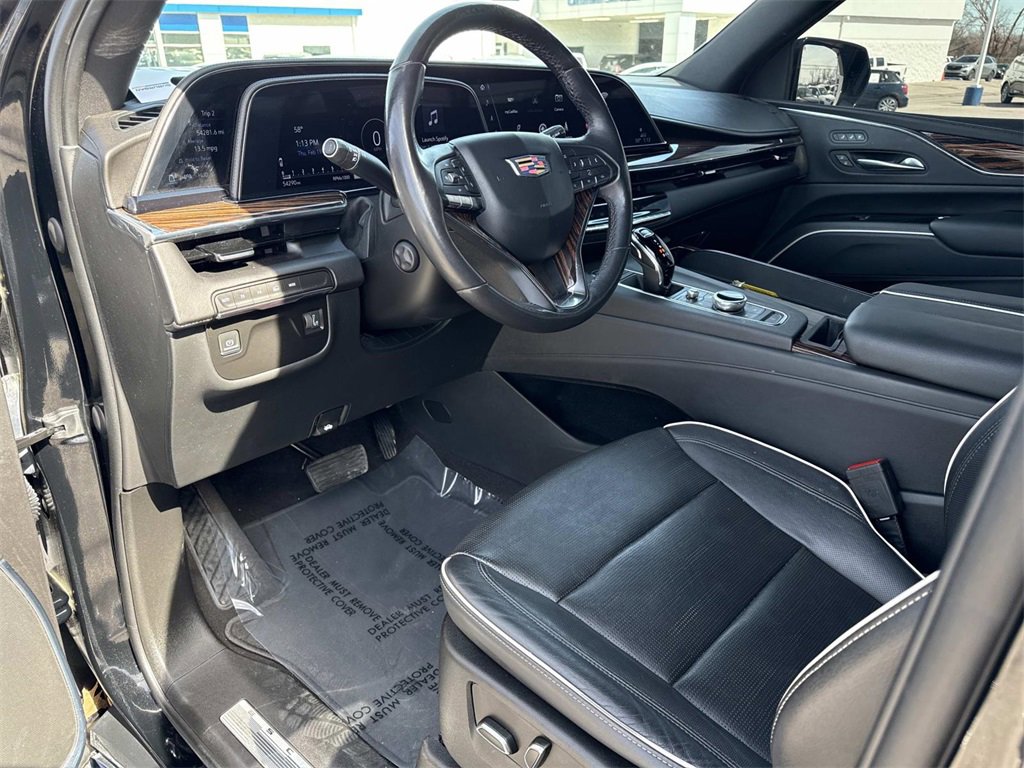 Used 2023 Cadillac Escalade Premium Luxury image 10