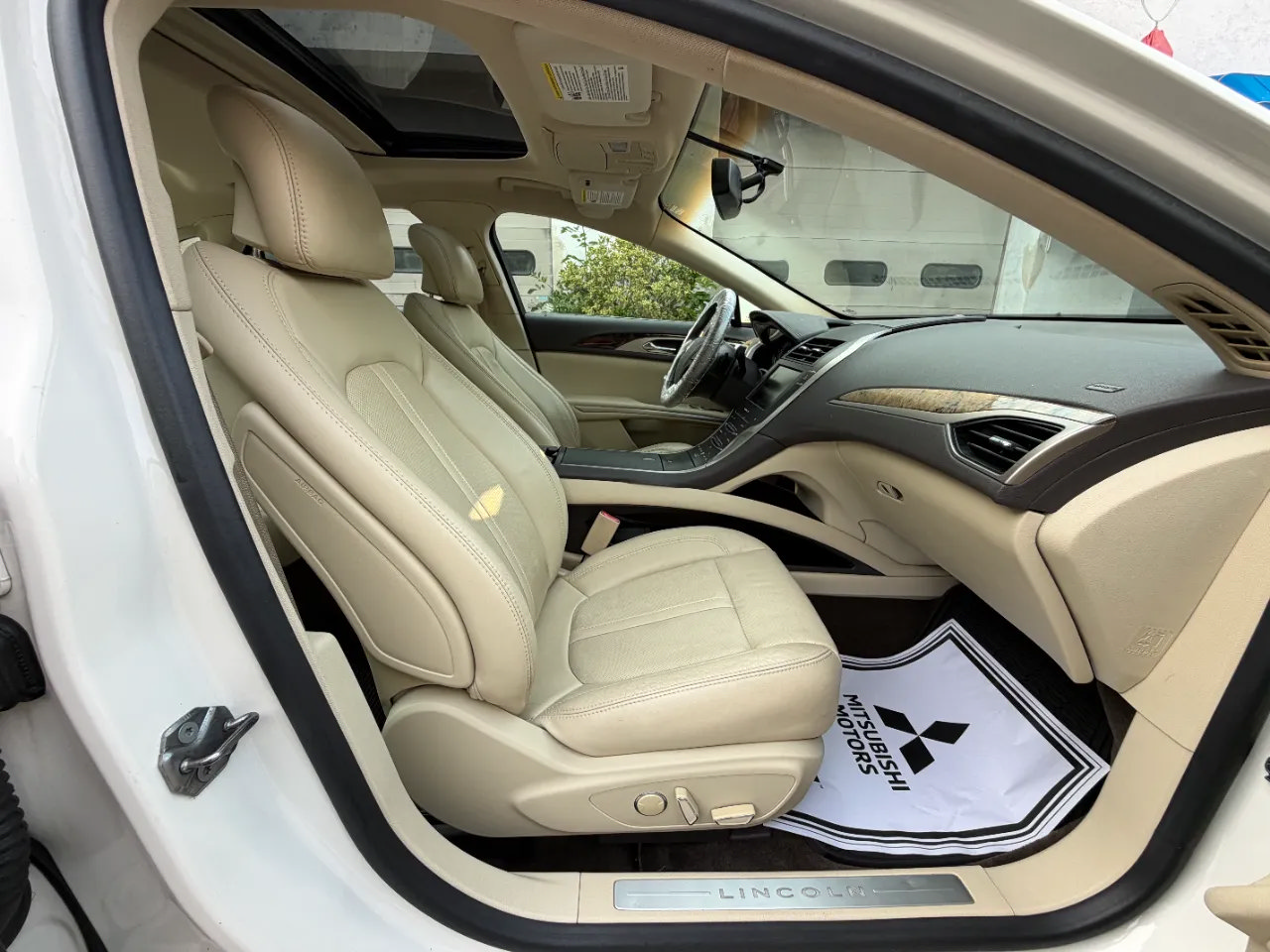 Used 2013 Lincoln MKZ FWD image 35