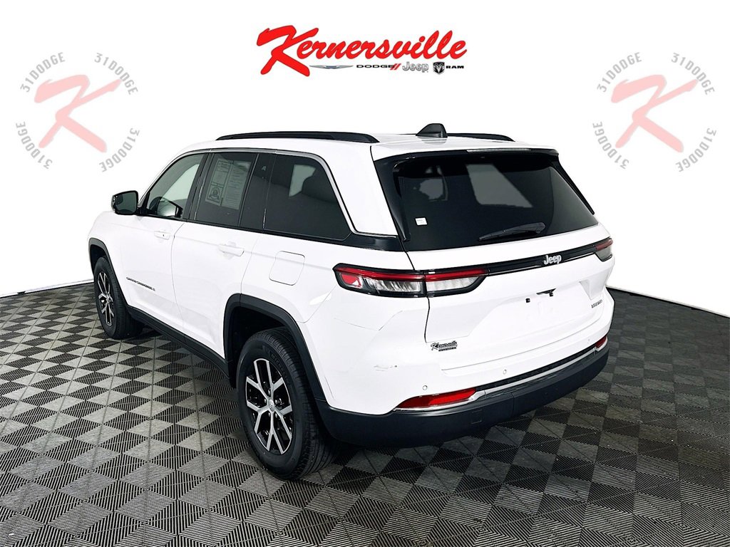 Used 2024 Jeep Grand Cherokee Limited image 5