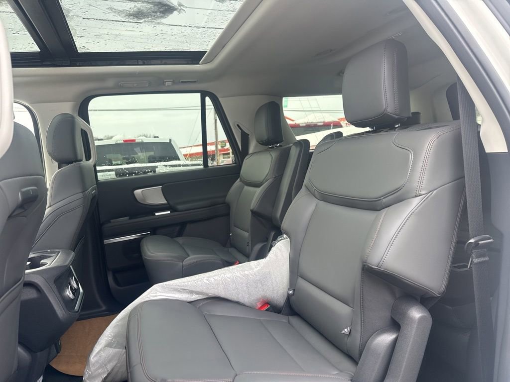 New 2025 Ford Expedition Max Active AWD/4WD image 12