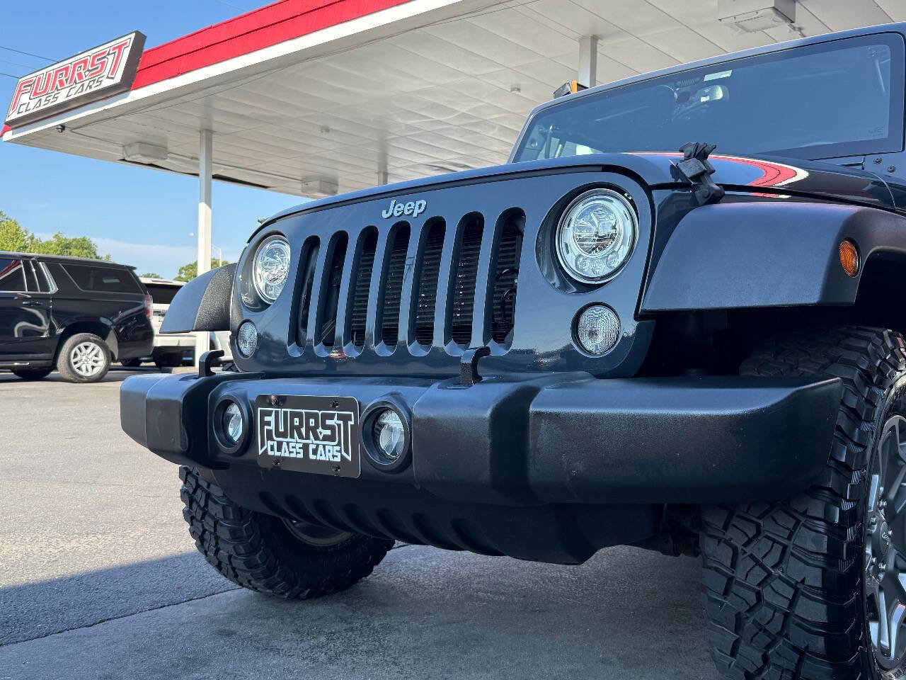 Used 2017 Jeep Wrangler Unlimited Rubicon w/ Cold Weather Group image 14