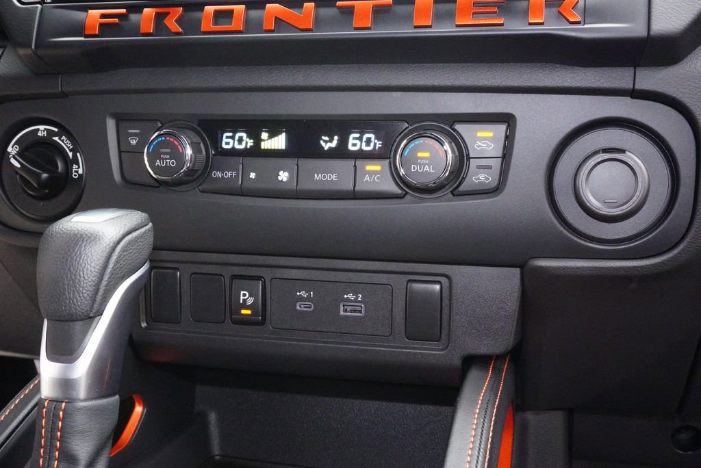 Used 2025 Nissan Frontier PRO-4X AWD/4WD image 15