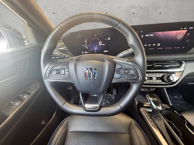 Used 2025 Buick Envista Sport Touring FWD image 21