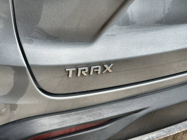 Used 2025 Chevrolet Trax ACTIV w/ Sunroof Package FWD image 30