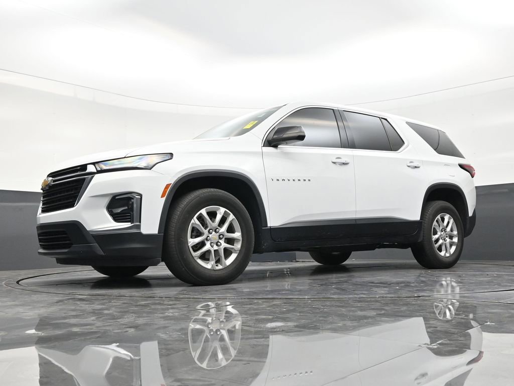 Used 2023 Chevrolet Traverse LS FWD image 20