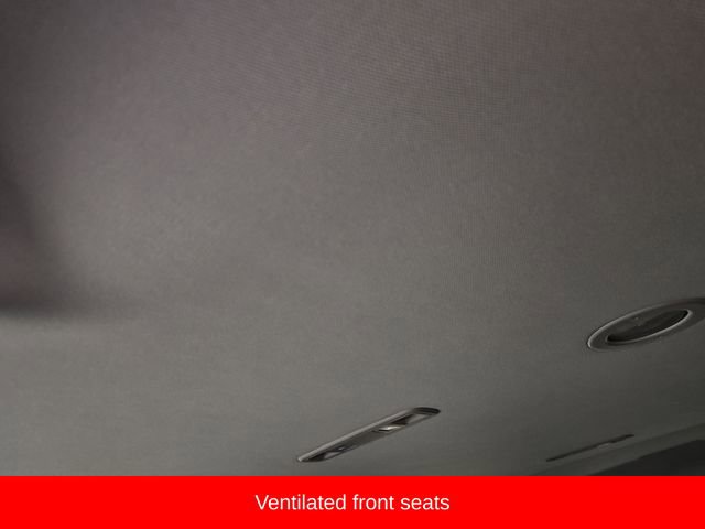 Used 2020 Chevrolet Suburban Premier image 36