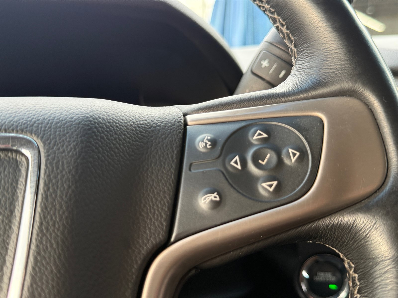 Used 2018 GMC Yukon Denali AWD/4WD image 19