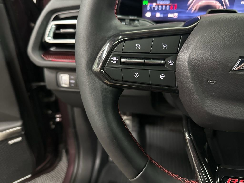 Used 2025 Chevrolet Traverse RS w/ LPO, Floor Liner Package AWD/4WD image 14